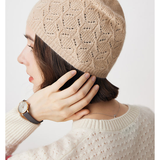 COMOBOCA Beige 100% Cashmere Luxurious Knit Beanie