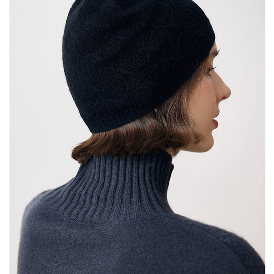 COMOBOCA 100% Cashmere Luxurious Knit Beanie