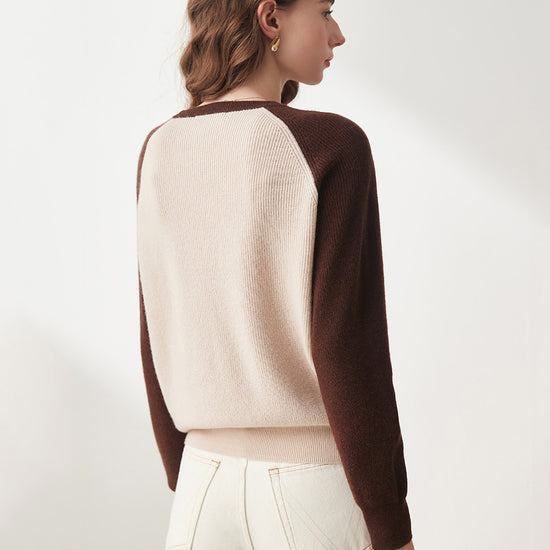 COMOBOCA 100% Wool Women's Contrast Sleeve Sweater