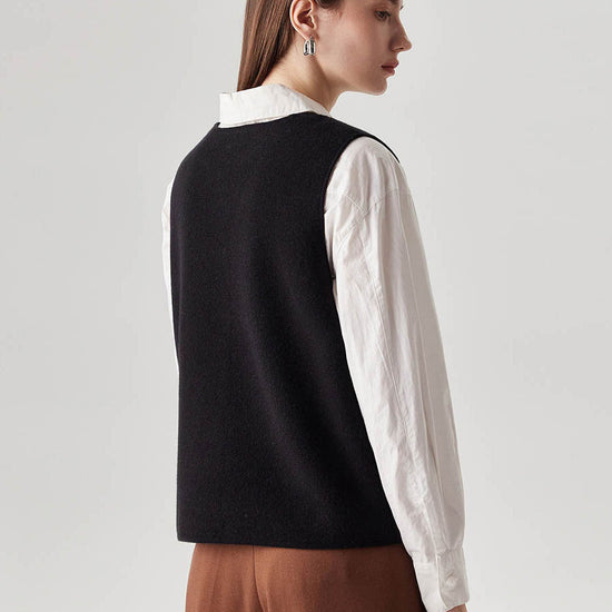 COMOBOCA 100% Wool Women's Button-Down Knit Vest