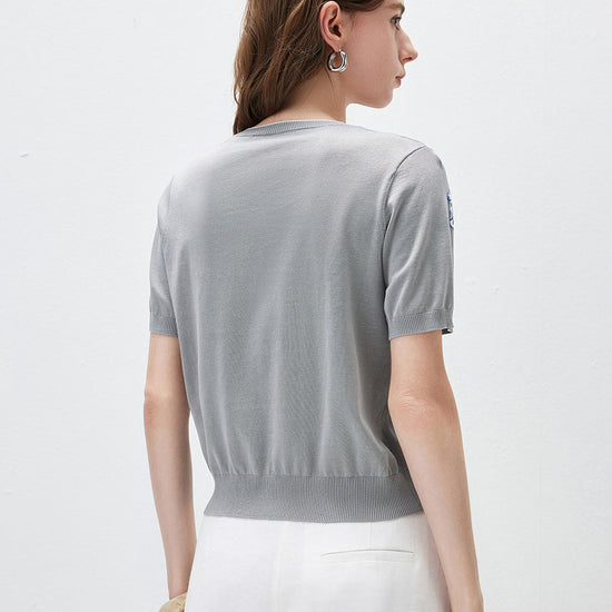 COMOBOCA Women's Knit Top with Porcelain Embroidery