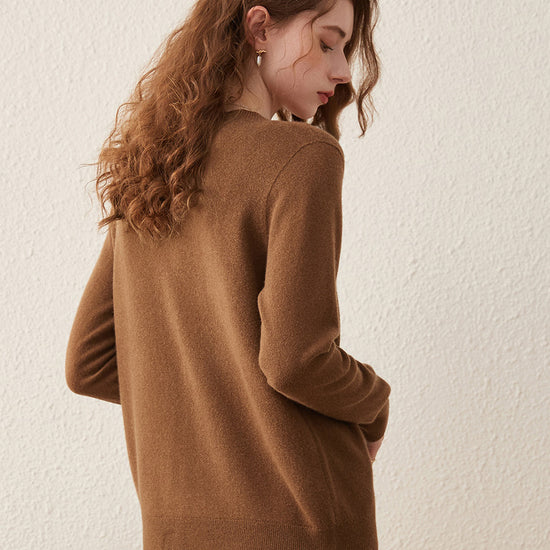 COMOBOCA 100% Wool Women's Round Neck Knit Cardigan