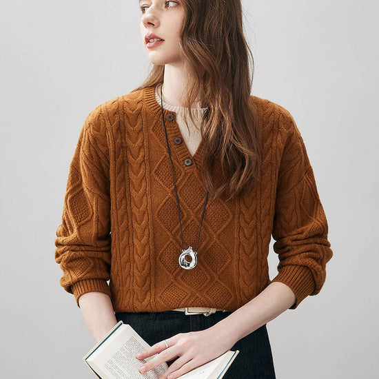 COMOBOCA Brown 100% Wool Women's V-Neck Cable Knit Sweater