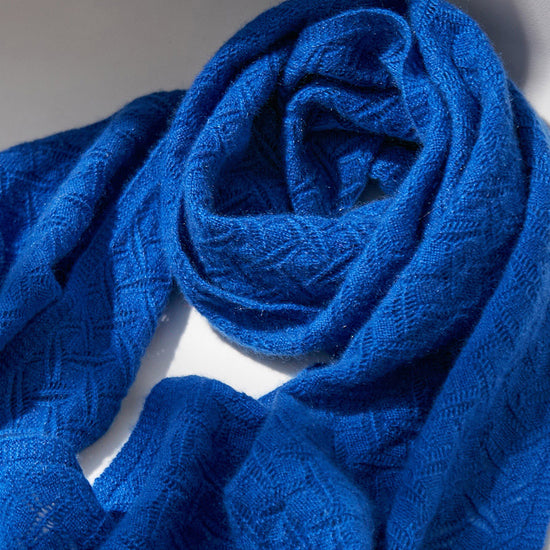 COMOBOCA 100% Cashmere Solid Color Knit Scarf