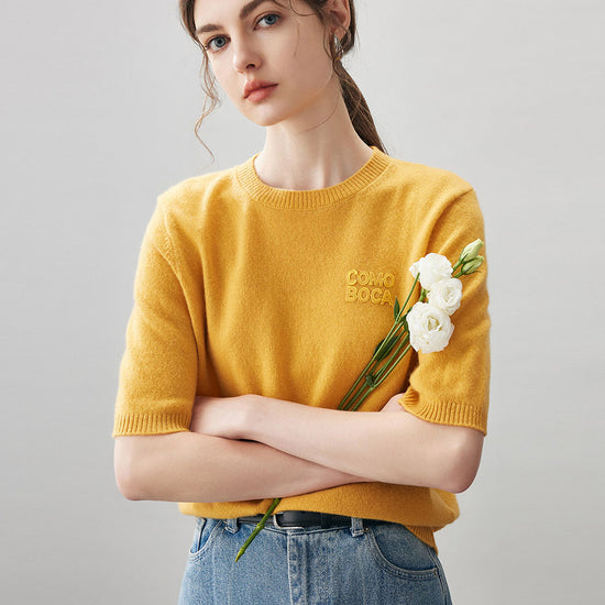 COMOBOCA Yellow 100% Cashmere Women's Embroidered Logo Short Sleeve Sweater