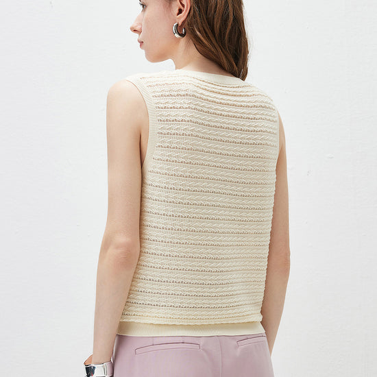 COMOBOCA Women's Textured Openwork Knit Sweater Vest