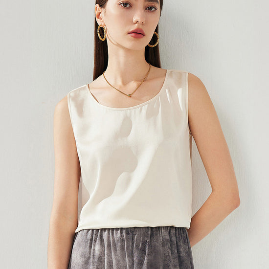 COMOBOCA Women's Silky Sleeveless Smooth Fit Tank Top