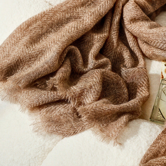 COMOBOCA 100% Cashmere Fringe Herringbone Scarf