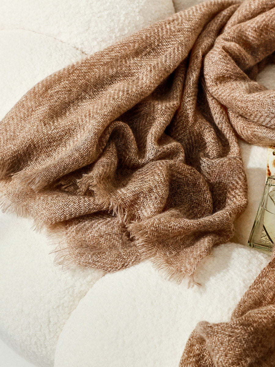 COMOBOCA 100% Cashmere Fringe Herringbone Scarf