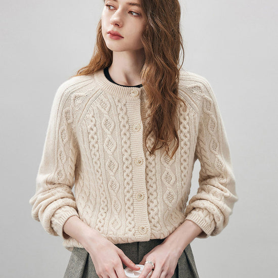 COMOBOCA Beige 100% Wool Women's Cable Knit Button Cardigan