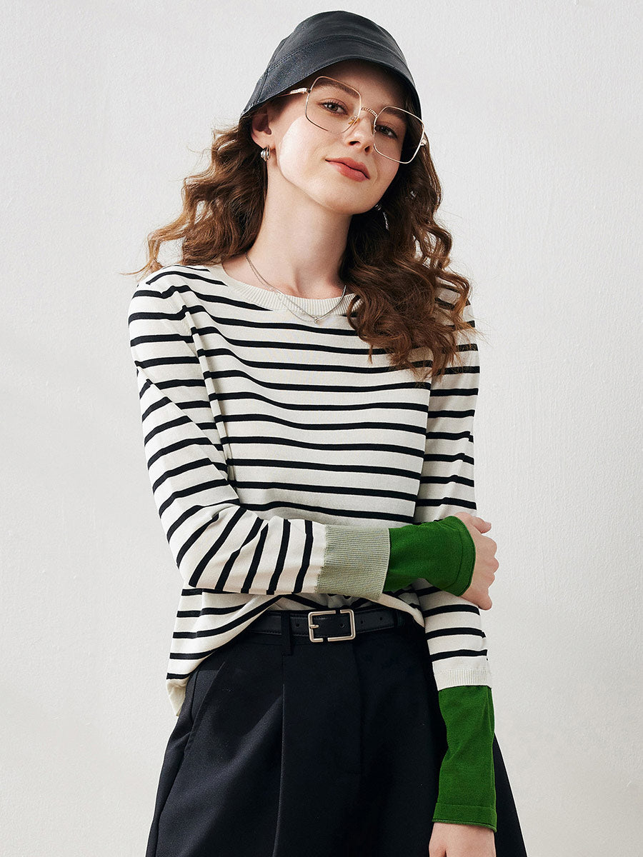 COMOBOCA White Women's Striped Round Neck T-Shirt Sweater