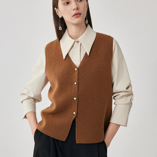 COMOBOCA 100% Wool Women's Button-Down Knit Vest