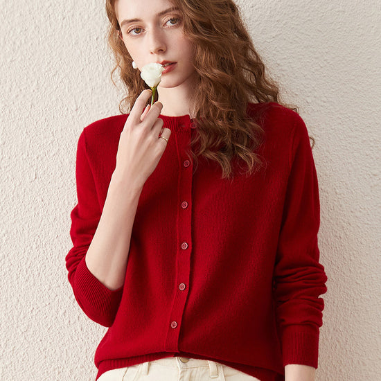 COMOBOCA RED 100% Wool Women's Round Neck Knit Cardigan