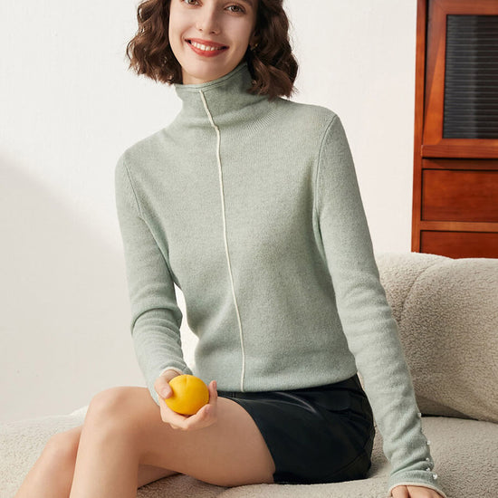 COMOBOCA 100% Cashmere Women's Pearl Buttoned Sweater