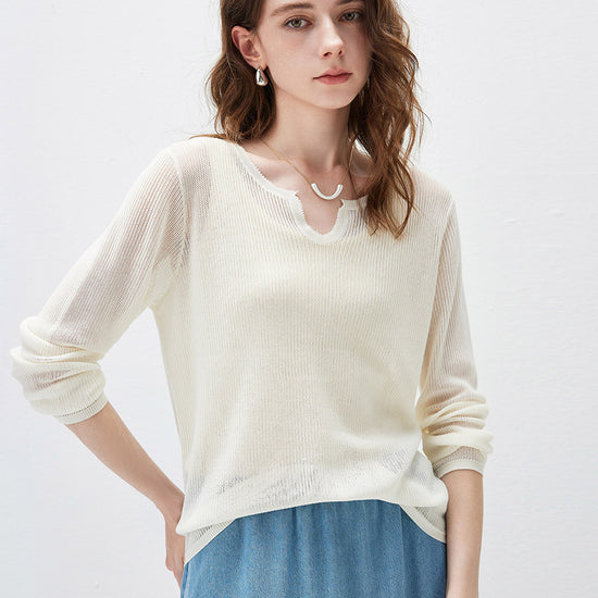 COMOBOCA Cloudy Women's Split V-Neck Knit Sweater