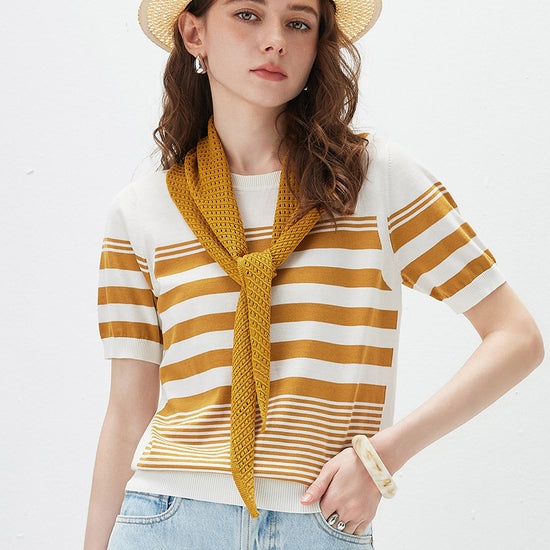 COMOBOCA Golden Women's Contrast Stripe Knit T-Shirt