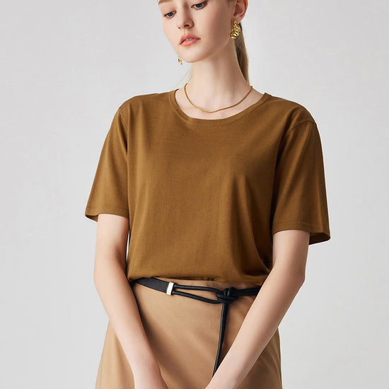 COMOBOCA Brown Women's Essential Round Neck Knit T-Shirt
