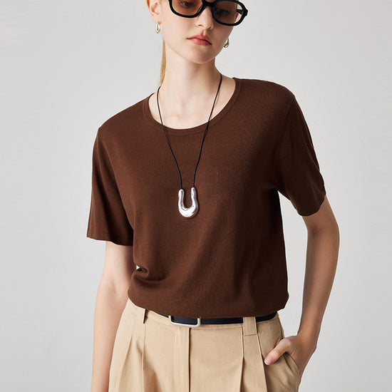 COMOBOCA Burgundy Women's Essential Round Neck Knit T-Shirt
