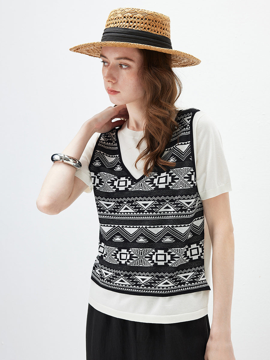 COMOBOCA Women's 2-in-1 Geometric Knit Top