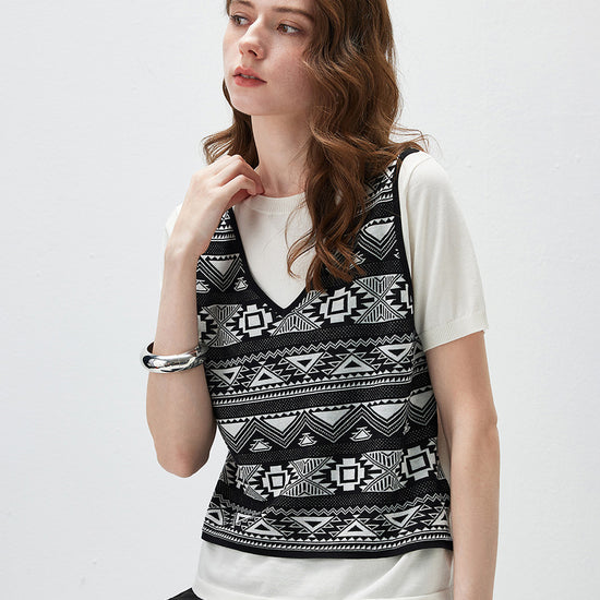 COMOBOCA Women's 2-in-1 Geometric Knit Top