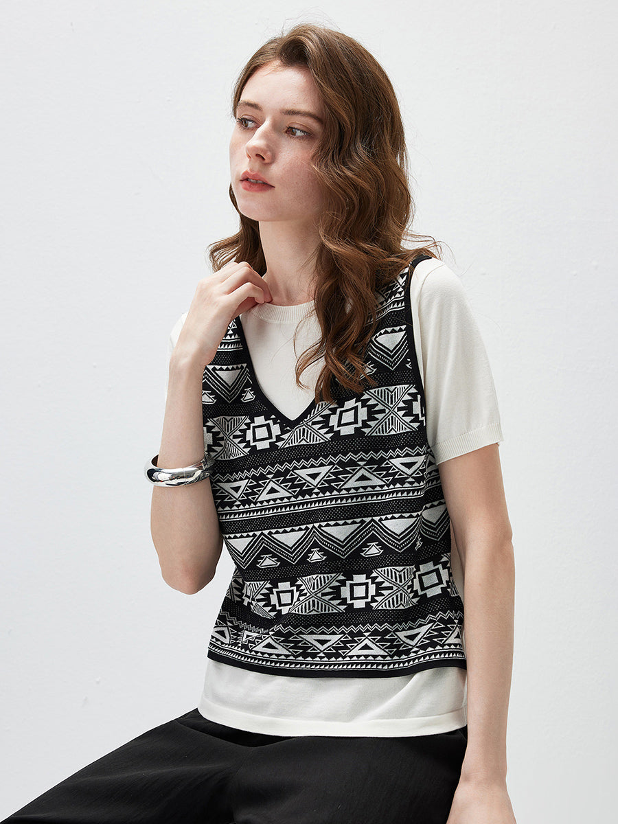 COMOBOCA Women's 2-in-1 Geometric Knit Top