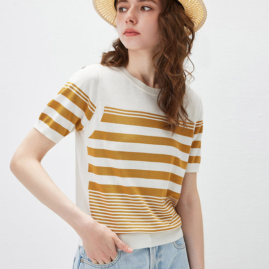 COMOBOCA Women's Contrast Stripe Knit T-Shirt