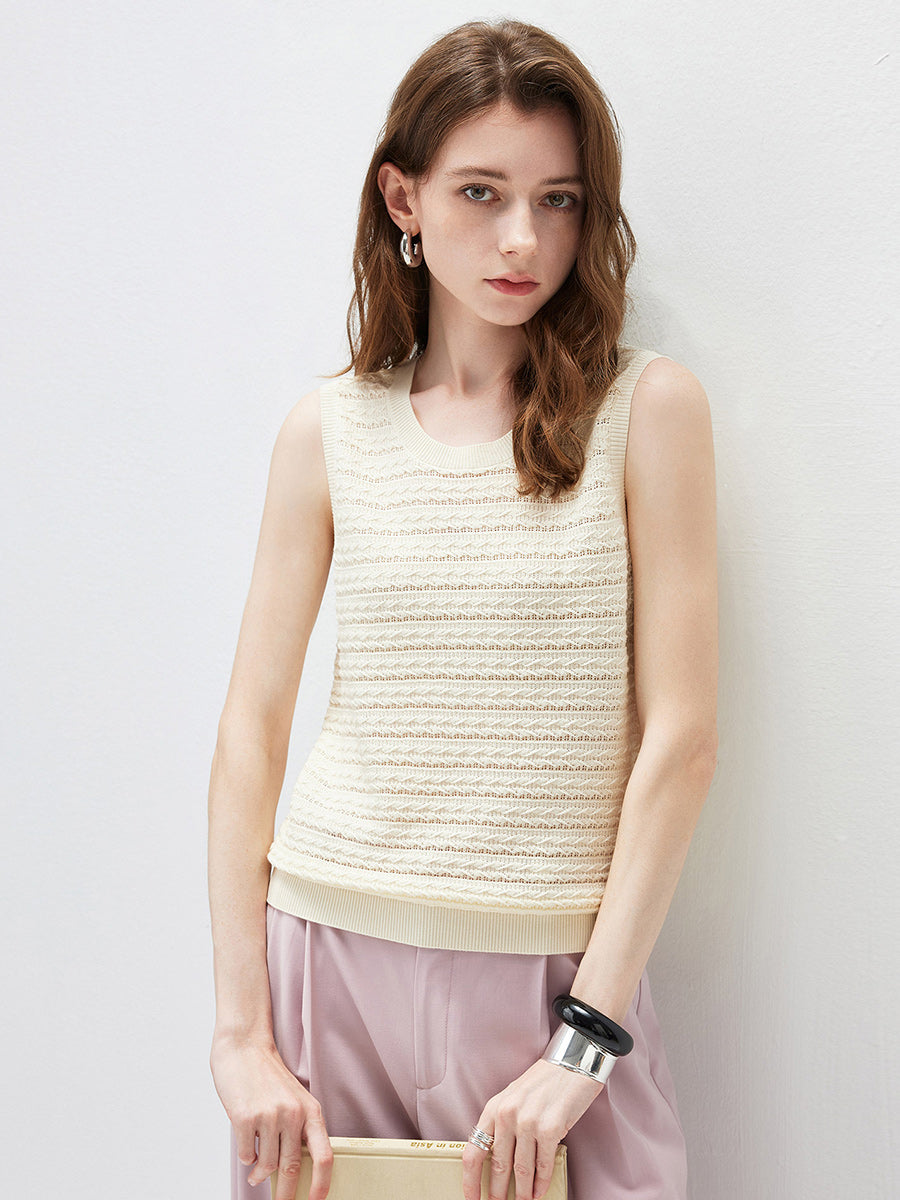 COMOBOCA Women's Textured Openwork Knit Sweater Vest
