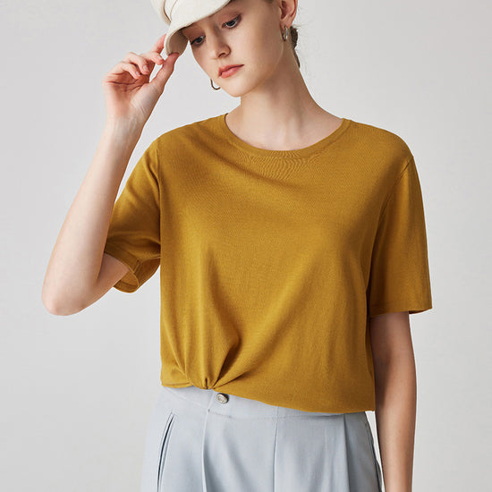 COMOBOCA Caramel Women's Essential Round Neck Knit T-Shirt